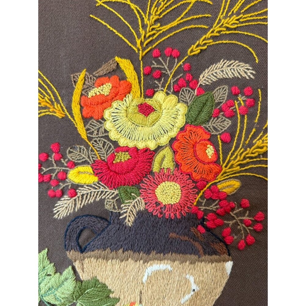 Vintage 70's Crewel Floral Vase Still Life Columbia Minerva‎ 18"x22" Retro - Picture 4 of 7